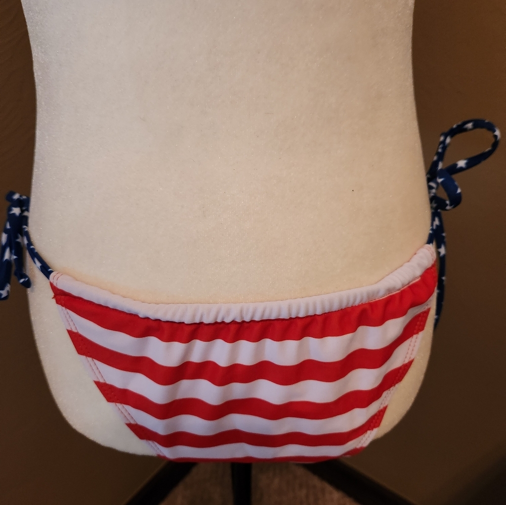 American flag string bikini 👙 🔥 - Picture 6 of 8